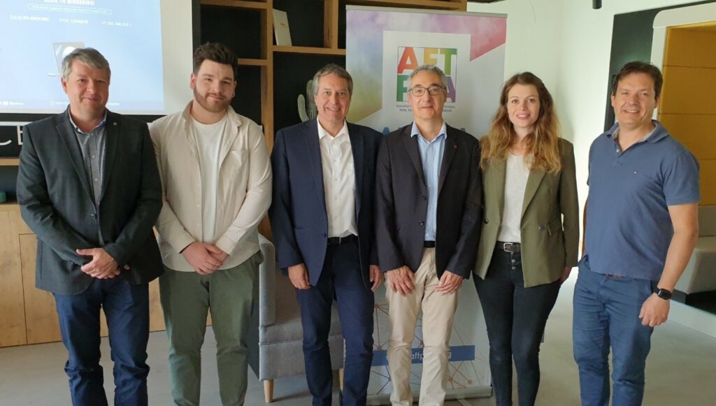 Intervenants à la journée technique de l'AFTPVA Nord chez Brenntag en juin 2024. De gauche à droite : Frédéric Juprelle, Potters ; Jordan Bassetti, ENSCL ; Andreas Stuettgen, Evonik ; Christian Côte, Président AFTPVA Nord ; Laura Dubrulle, Brenntag ; Piéric Perret, Byk Gardner